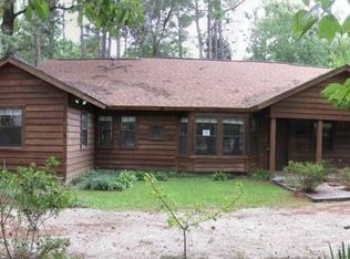 104 W Lakeshore Dr, Carriere, MS 39426