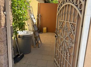 8403 Cheyenne St #B, Downey, CA 90242