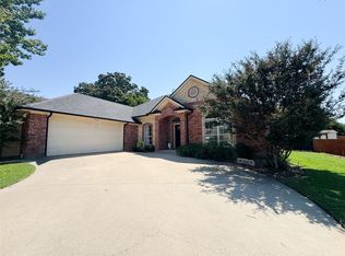 1409 Rodden Dr, Decatur, TX 76234