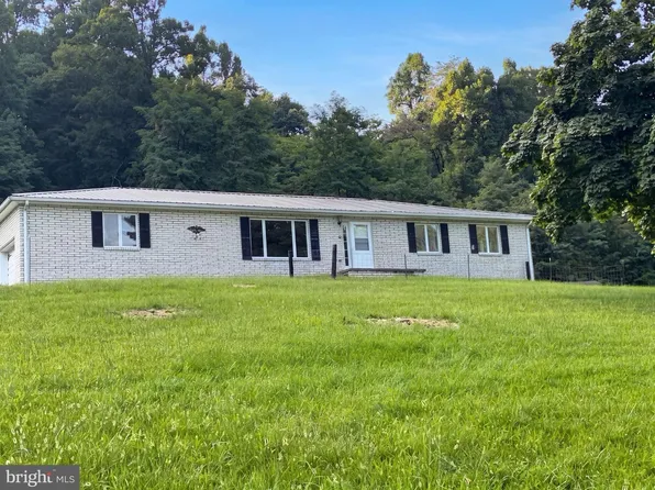 814 Becks Gap Rd, Augusta, WV 26704