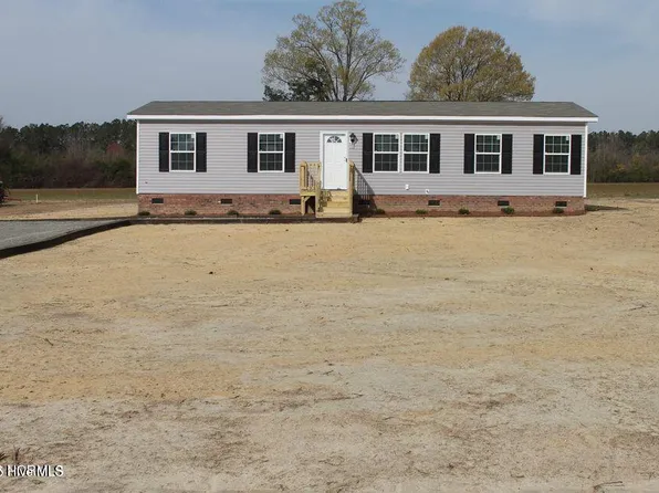 332 Pridgen Acres Drive, Clarkton, NC 28433