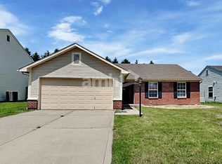412 E Pine Ridge Dr, Westfield, IN 46074