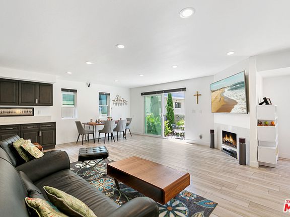 3rd image of 4730 La Villa Marina Unit L