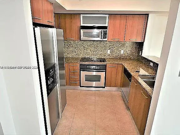 Metropolis Ii At Dadeland — Photo 4