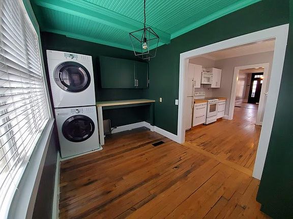 Laundry Room/Mud Room