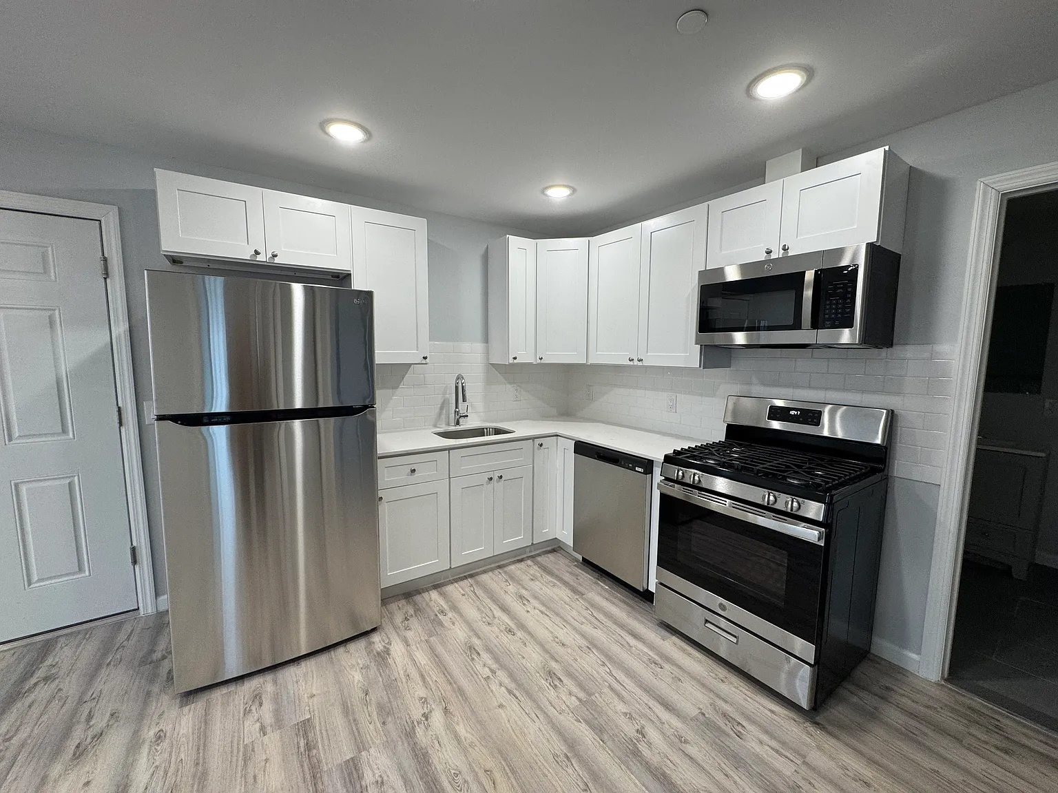48 Spruce St — Photo 1