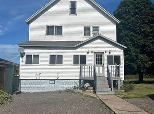 19944 2nd St, Hancock, MI 49930