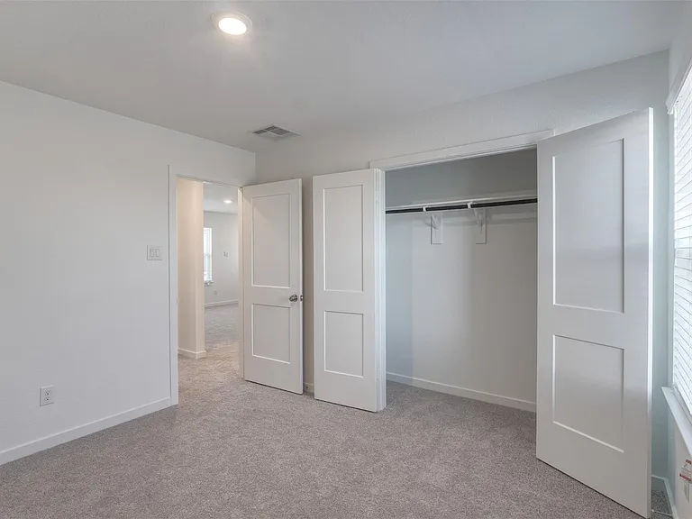 3918 Windy Whisper Dr — Photo 30