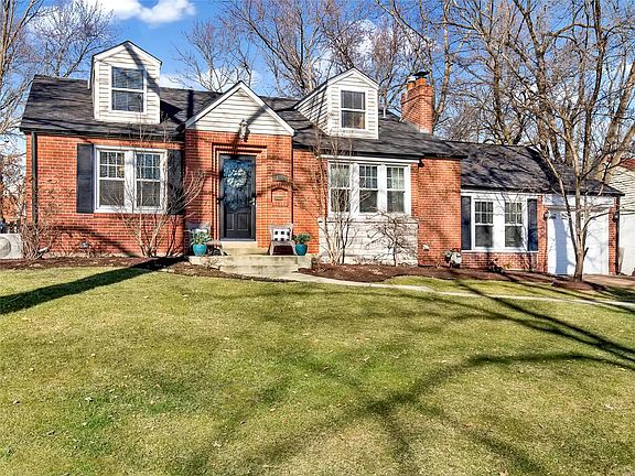 4th image of 985 Nancy Carol Ln
