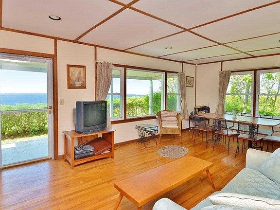 4th image of 100 Salt Marsh Ln