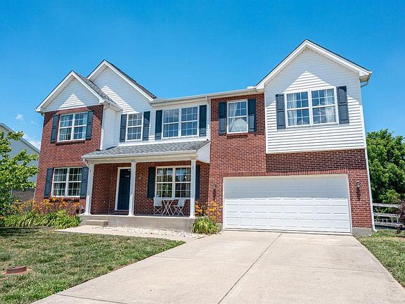 2nd image of 3450 Lakewood Ct