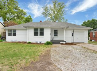 2815 E Lincoln St, Wichita, KS 67211