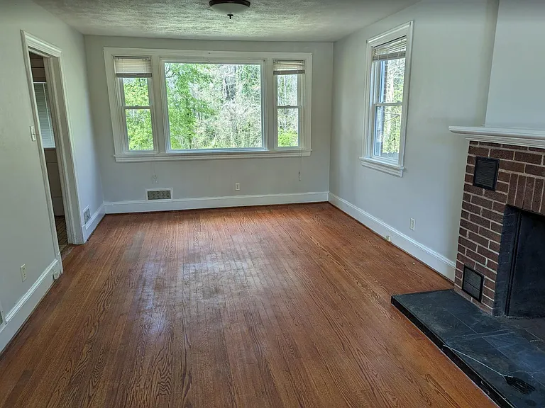 6930 Old Jahnke Rd — Photo 11