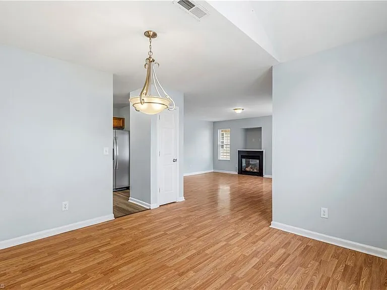 405 N Dudley St — Photo 10