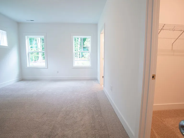 174 Beacon Dr — Photo 12