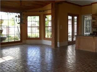 2nd image of 104 Southern Pines Dr