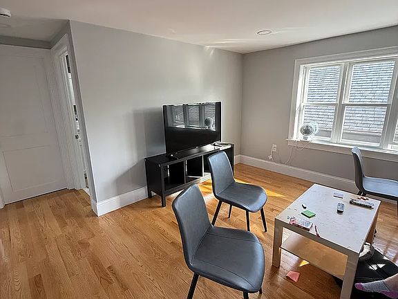 3rd image of 25 Hillsdale Rd #22B