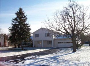 286 Valley Green Dr #S, Penfield, NY 14526