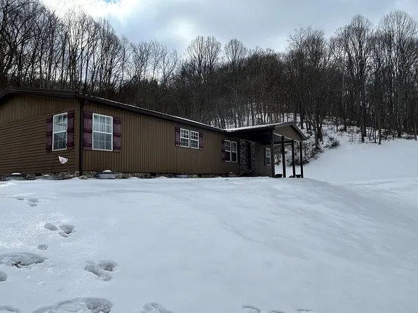 189 Crossroads Rd, Wadestown, WV 26590