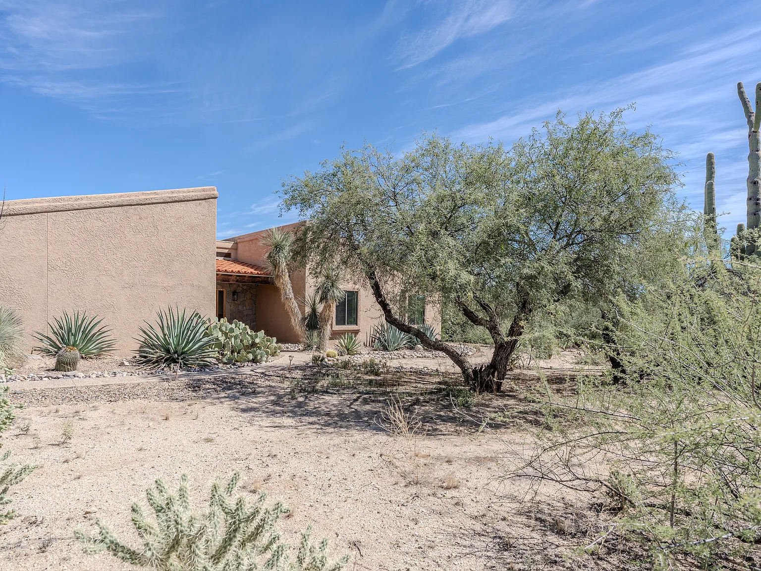 3 bed, 2137 sqft, $3,000 — Photo 4