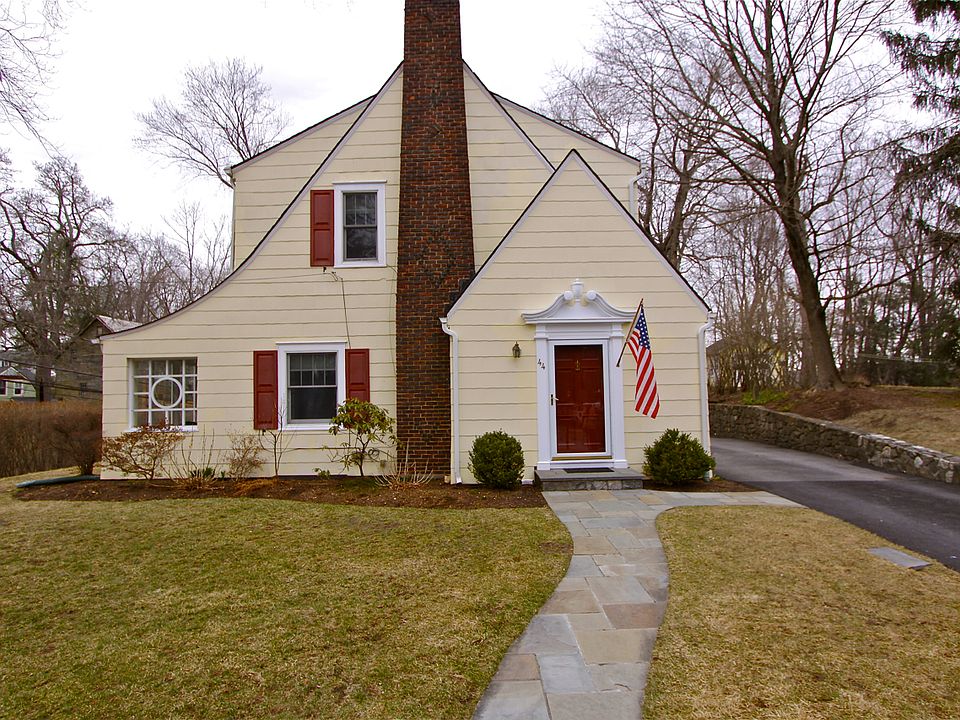 1st image of 44 Hillside Ave