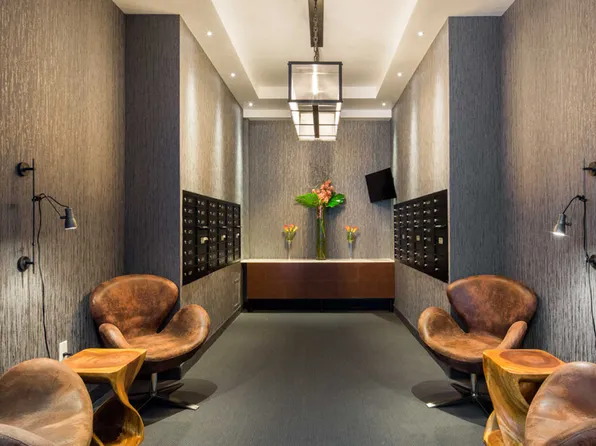 239 North 9th Street image 5 of 57