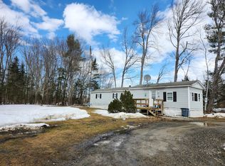 51 River Rd, Detroit, ME 04929