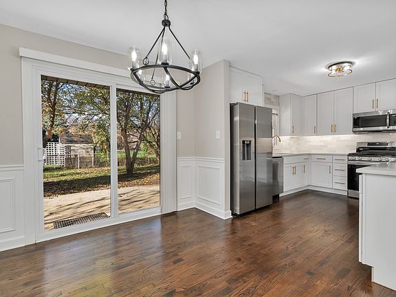 2nd image of 10442 S Tod Dr