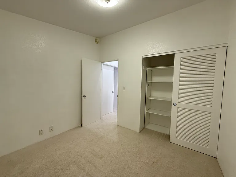 528 Mananai Pl #T — Photo 7