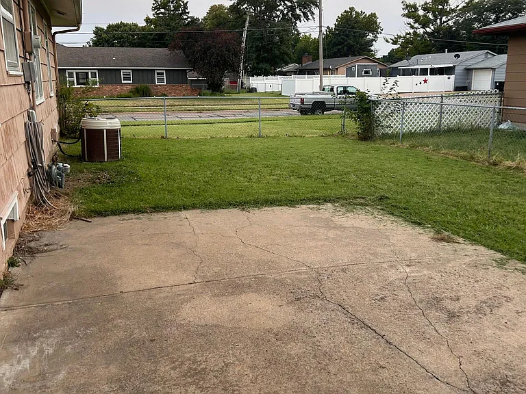 1938 Lewis Ave — Photo 28