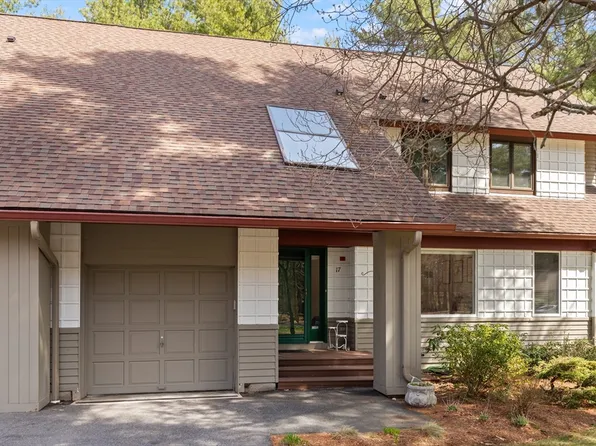 17 Apple Valley Dr, Sharon, MA 02067