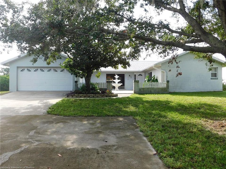 1st image of 180 Park Land Dr