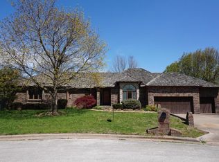 3120 S Ventura Ave, Springfield, MO 65804