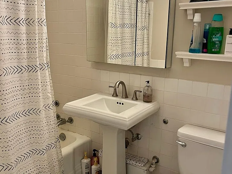 4000 Tunlaw Rd NW #318 — Photo 15