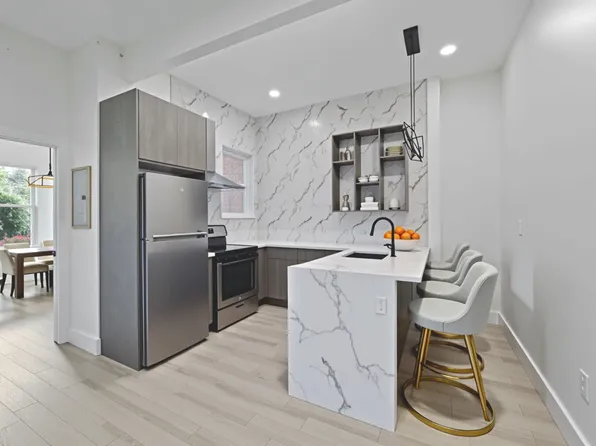 668 Ocean Avenue image 2 of 12