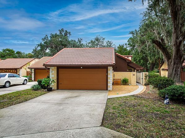 57 Winterbourne St N