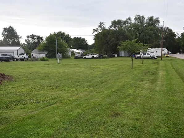 318 Elm St, Guilford, MO 64457