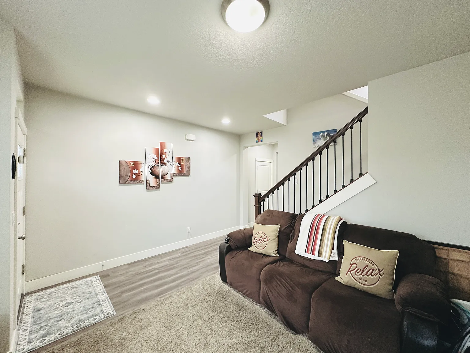 4 bed, 2140 sqft, $3,300 — Photo 4