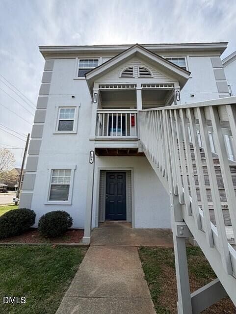 1st image of 2522 Avent Ferry Rd APT 104