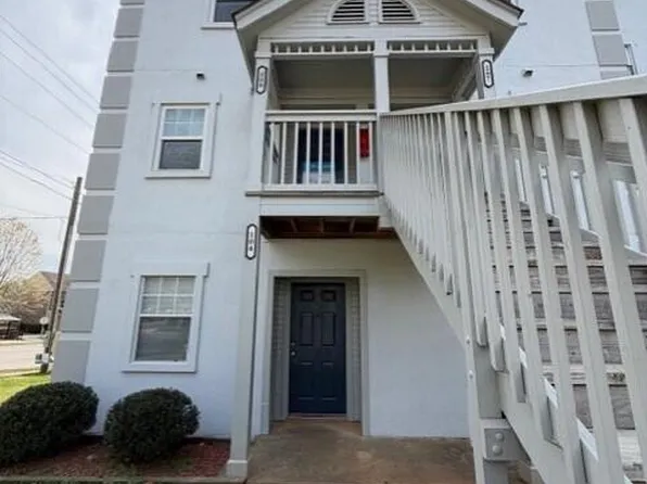 2522 Avent Ferry Rd APT 104, Raleigh, NC 27606