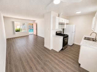 7450 Canby Ave #17, Reseda, CA 91335