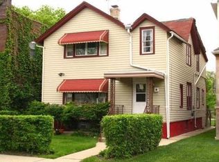 1814 Darrow Ave #2, Evanston, IL 60201