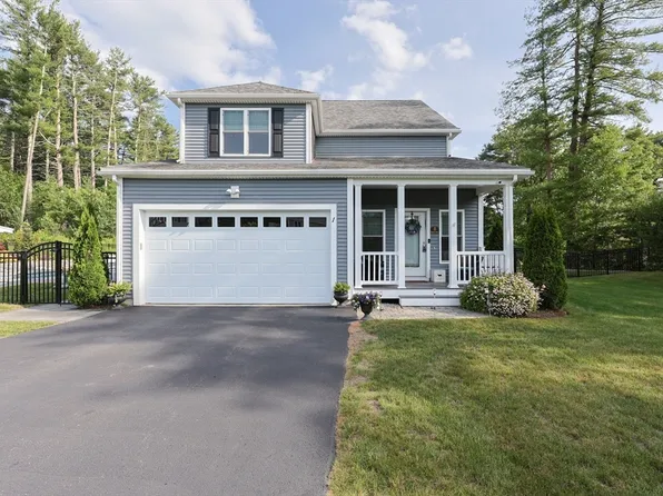 1 Summers Cir, Upton, MA 01568