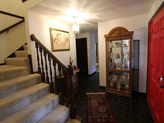 4th image of 2910 W Winterberry Ln