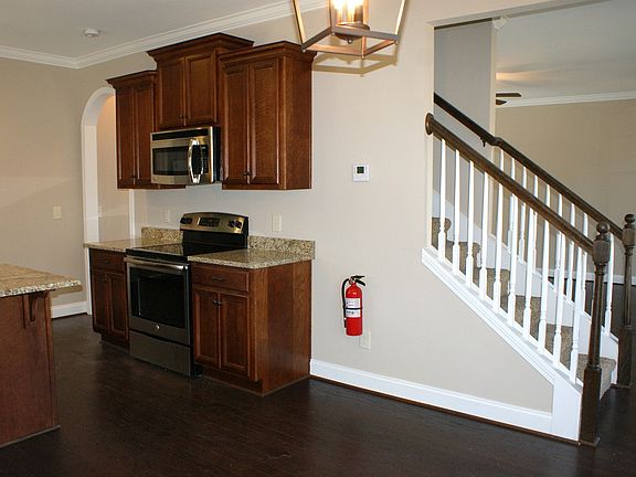 3rd image of 209 Wisteria Ln #27