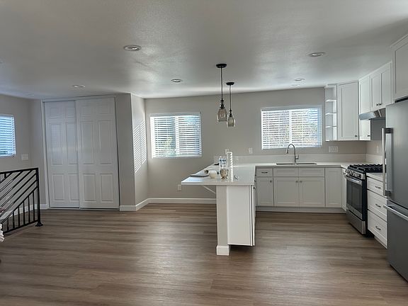 4th image of 5508 W 117th St