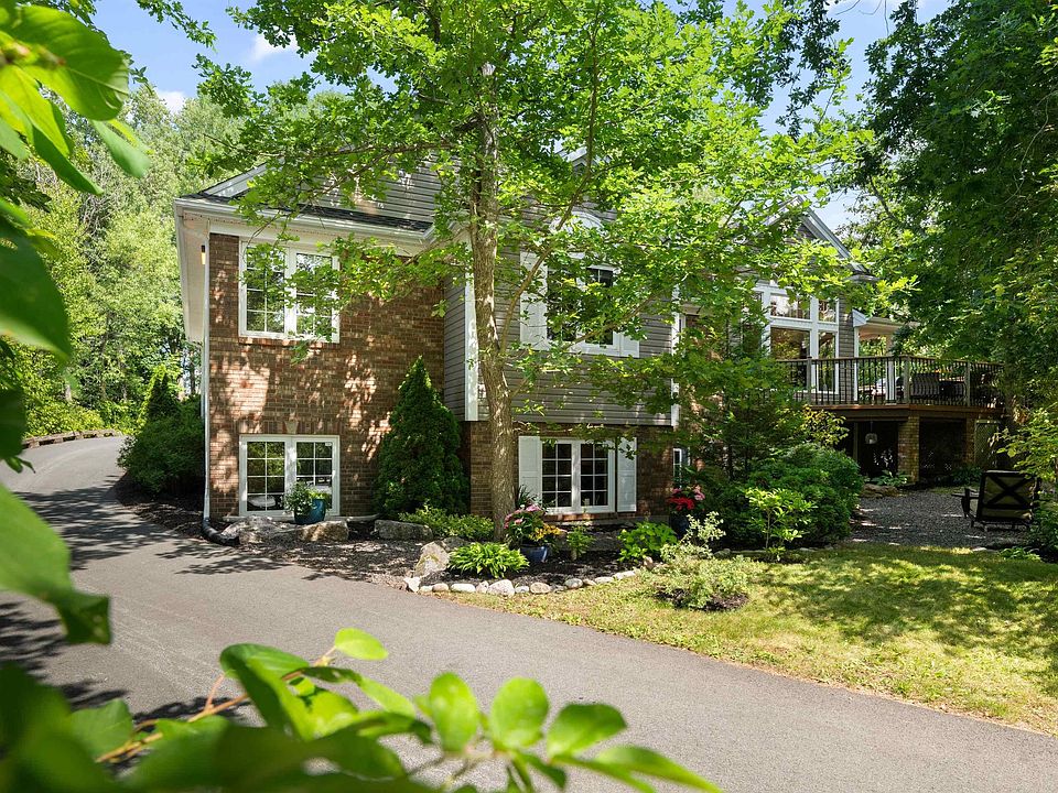 1st image of 149 Orchard Ave