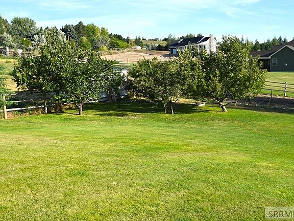 2nd image of 5700 S Solitude Ln
