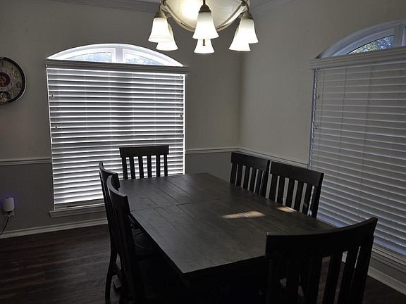 5th image of 3015 Grandview Dr