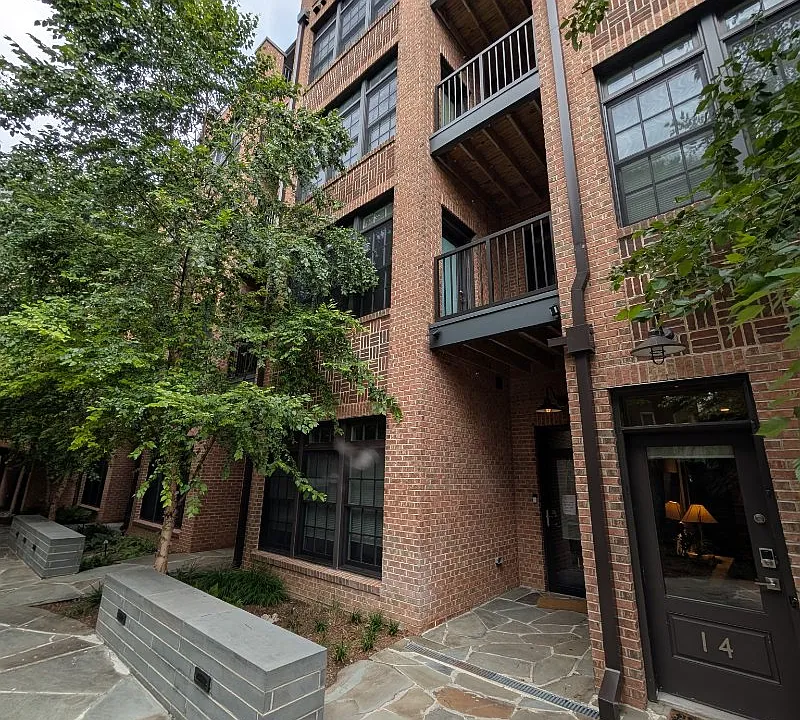 1309 E St SE #13